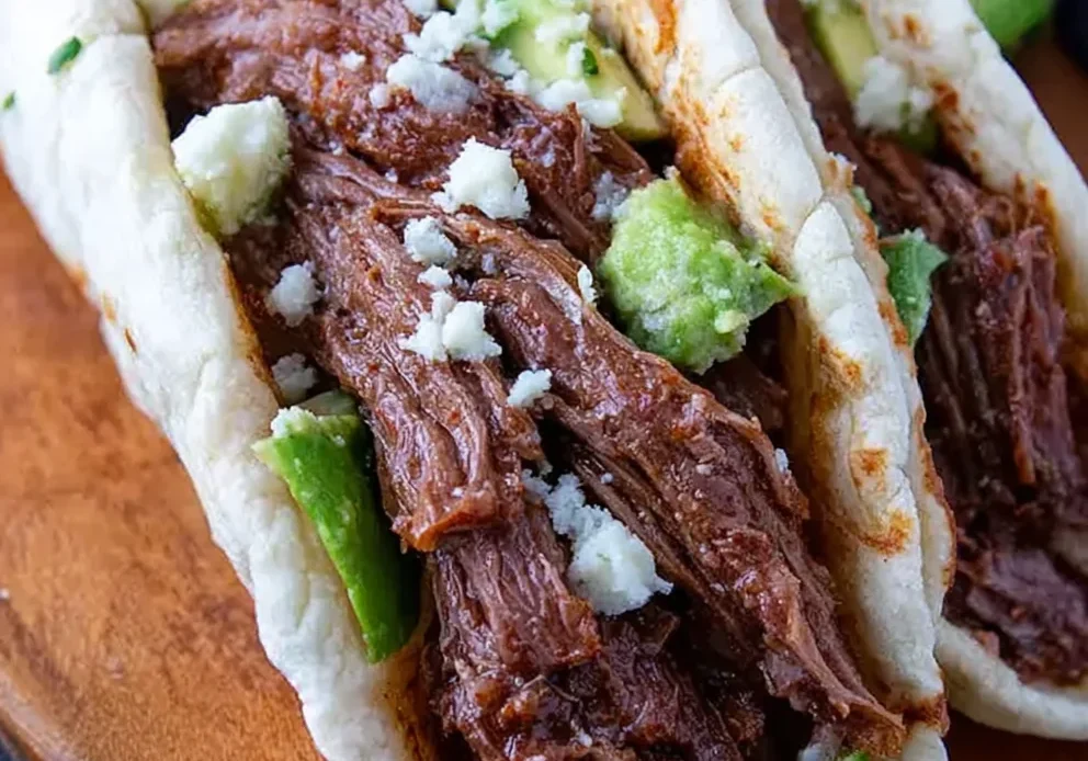 Slow Cooker Shredded Beef Tacos